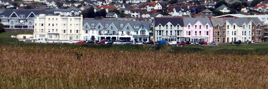 Bude sits on the West Country Way cycling route and makes an ideal play to stay